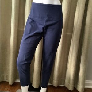 Style & Co. Sport Navy Crop Leggings EUC Size M